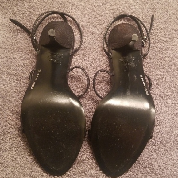 Heels - Picture 3 of 4